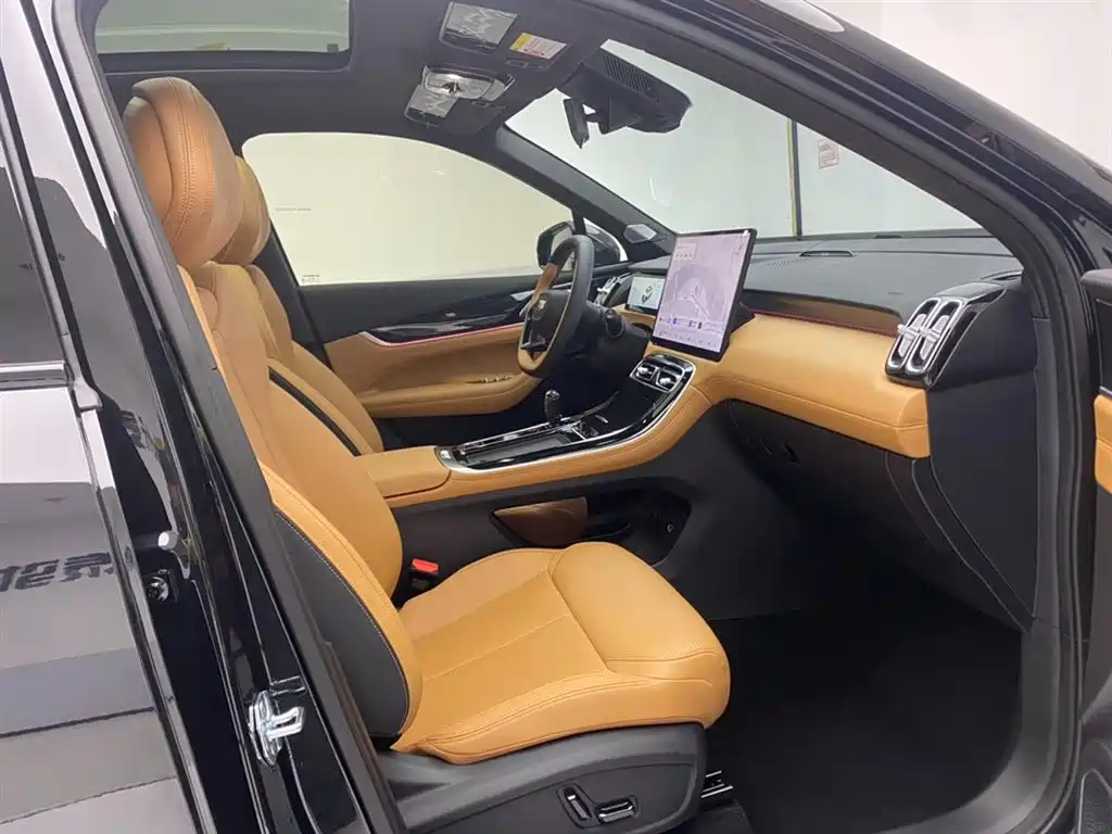 GEELY AUTOMOBILE BOYUE L