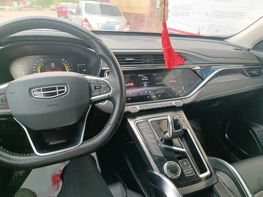 Geely Boyue — миниатюра 10
