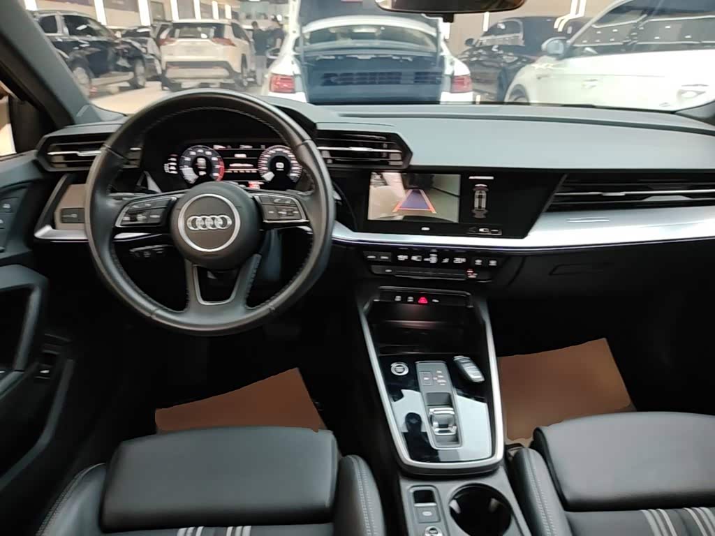 Audi A3 1.4 л 2024 г. Зелёный, пробег 15400 км