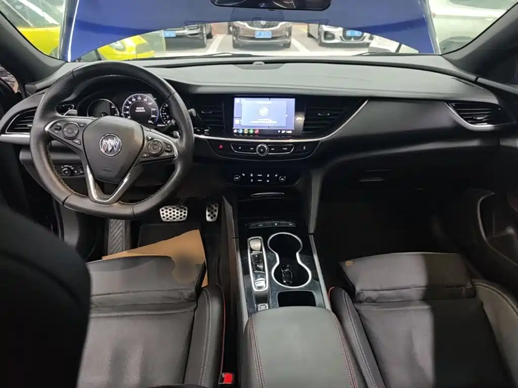 Buick Regal — миниатюра 10