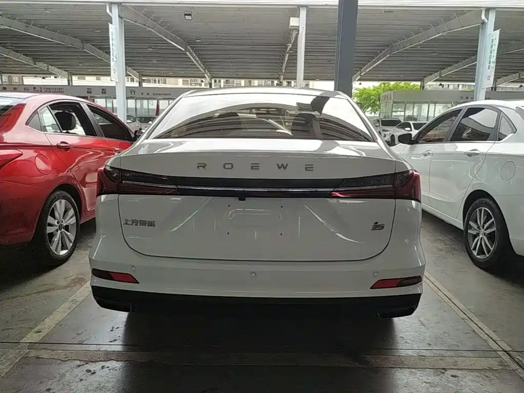 Roewe i5 2023 1.5L MT