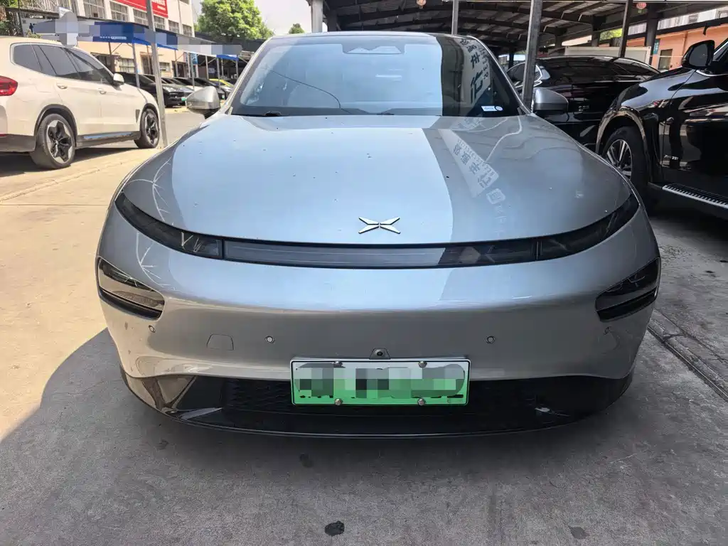 XPeng P7 — миниатюра 2