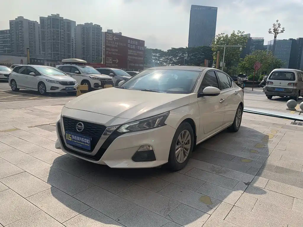 Nissan Teana