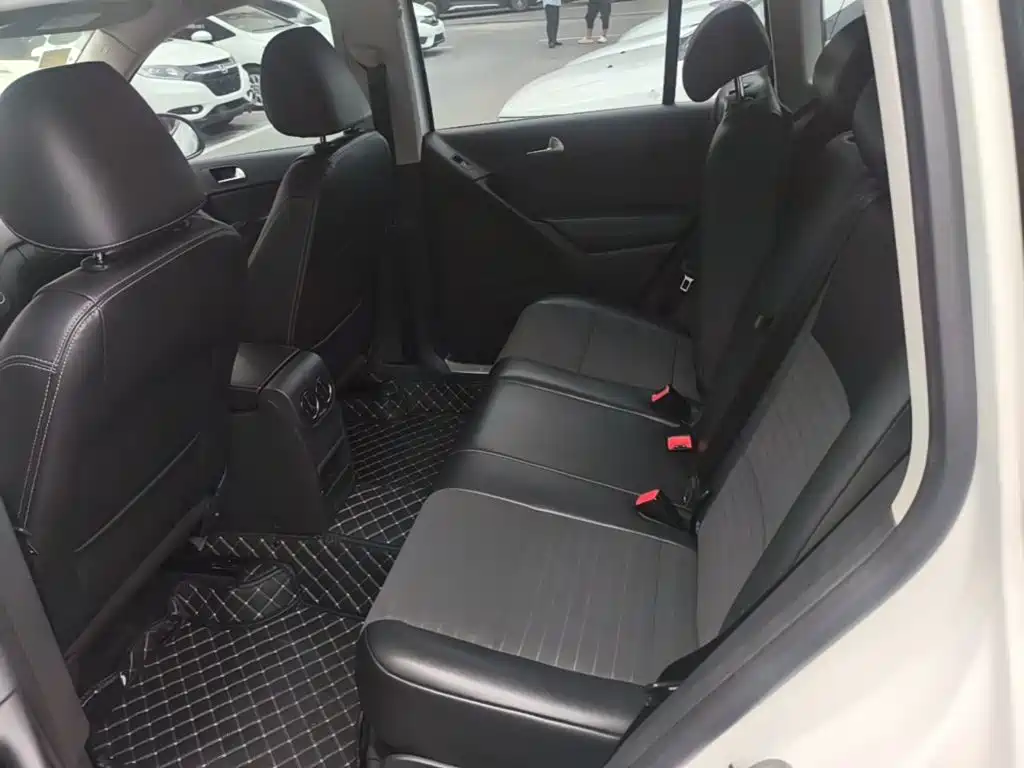 Volkswagen Tiguan — миниатюра 17