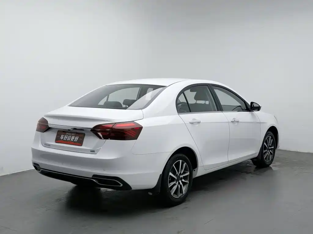 Geely Emgrand — миниатюра 2