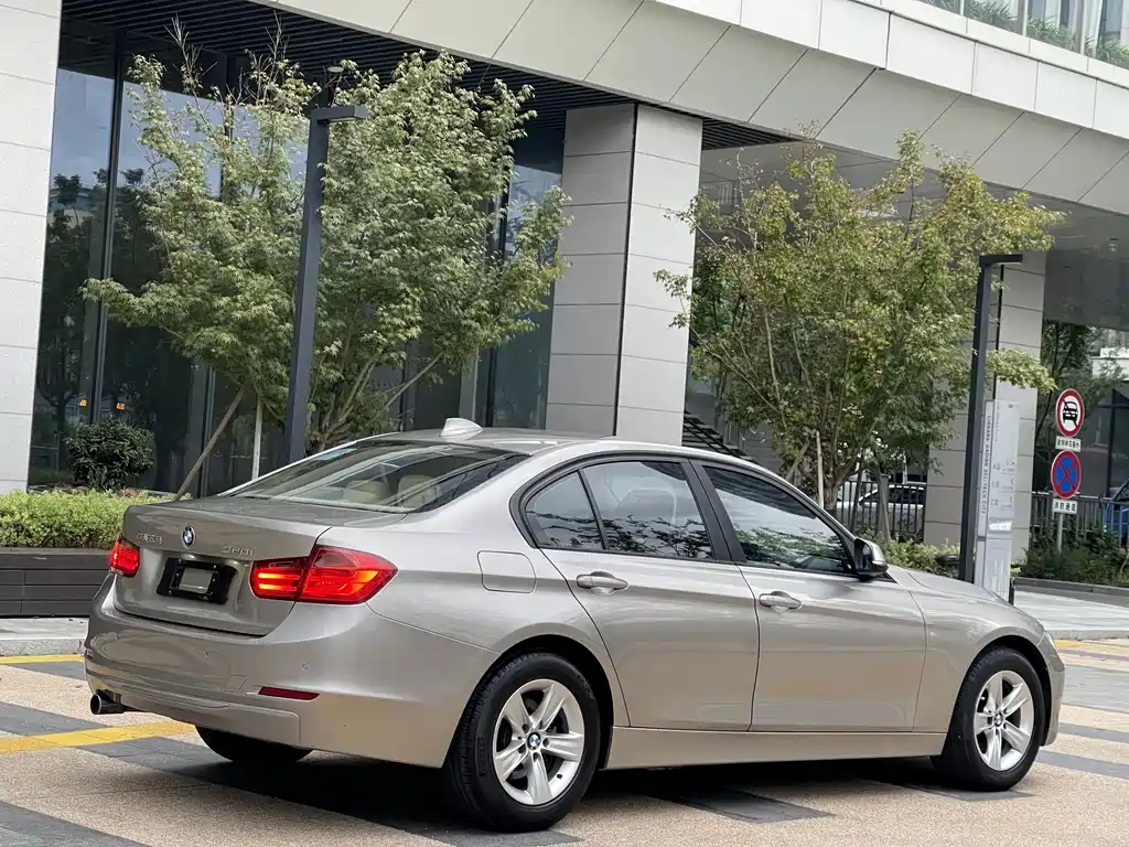 BMW 3 Series — миниатюра 4