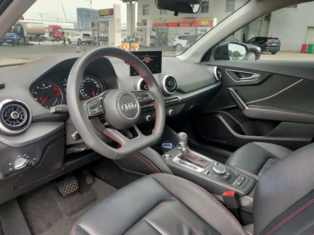 Audi Q2L — миниатюра 10