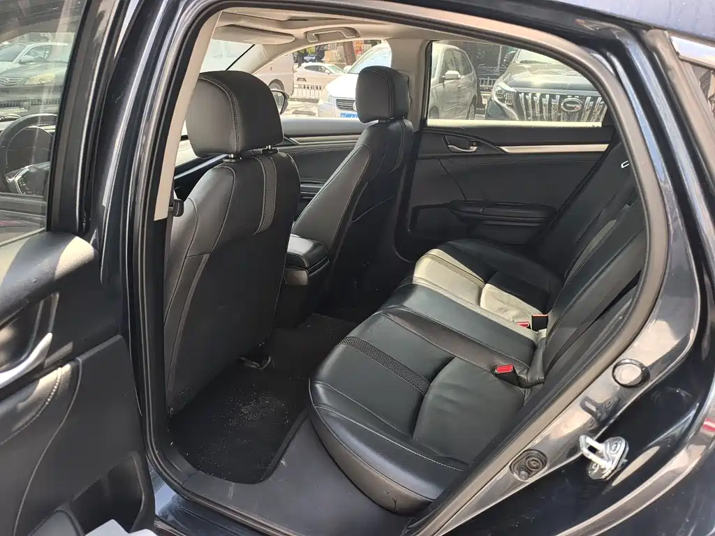Honda Civic 2019 220TURBO CVT V