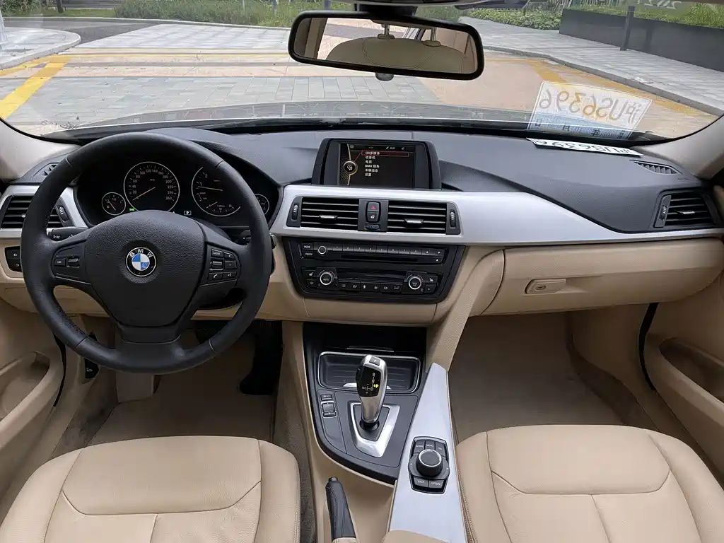 BMW 3 Series — миниатюра 8