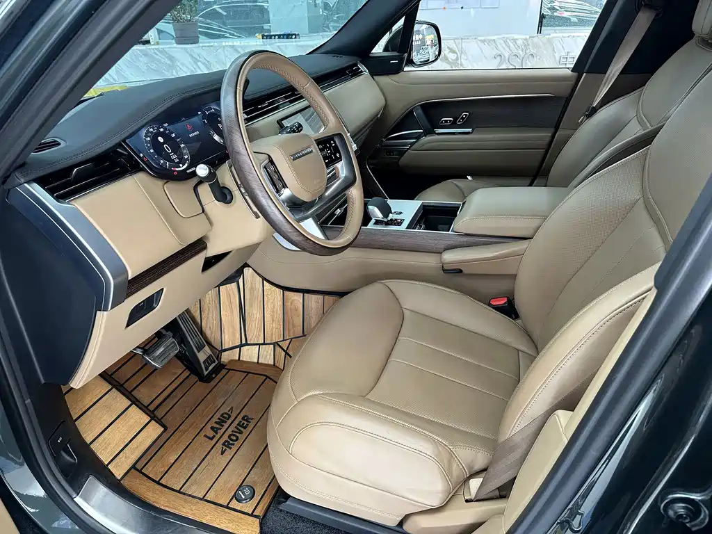 Land Rover Range Rover — миниатюра 4