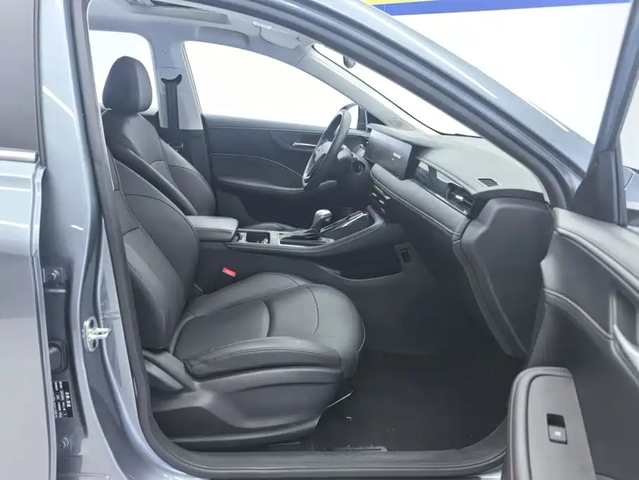 Roewe i5 — миниатюра 8