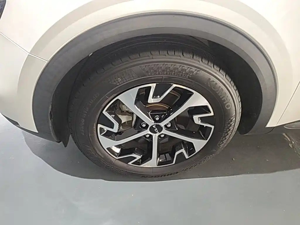 Kia Sportage - фото 23