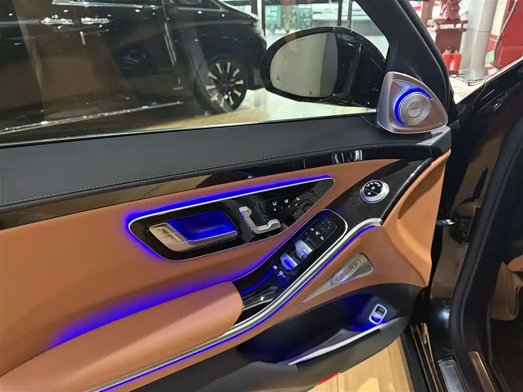 MERCEDES-BENZ S CLASS