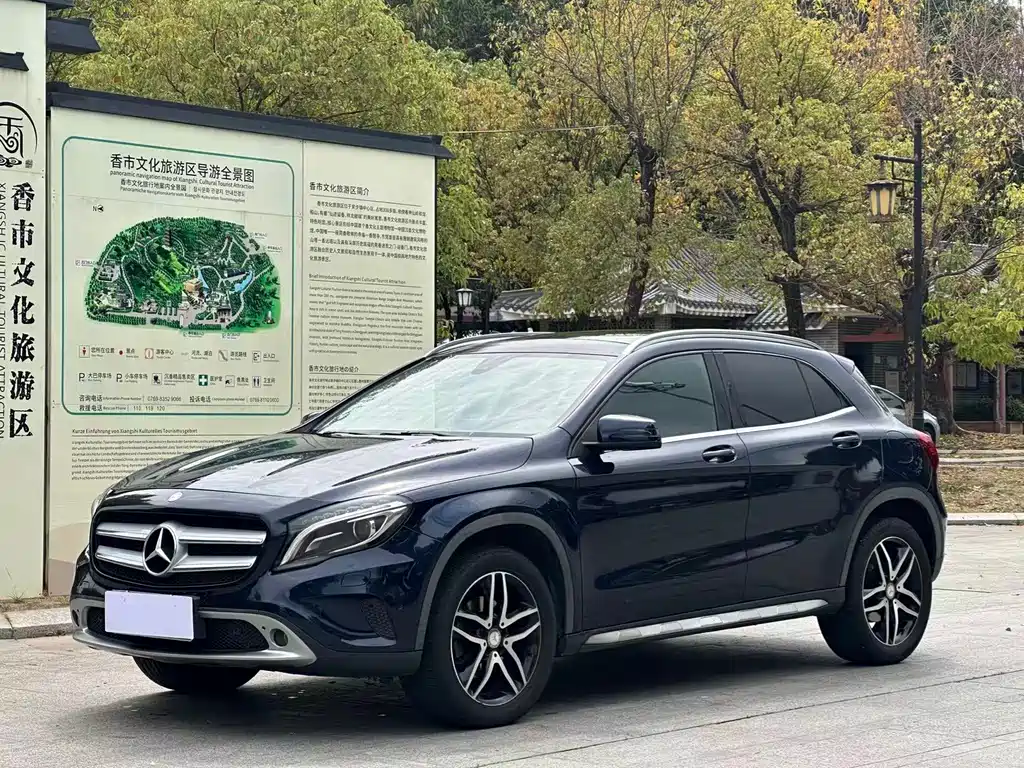 Mercedes-Benz GLA 2016