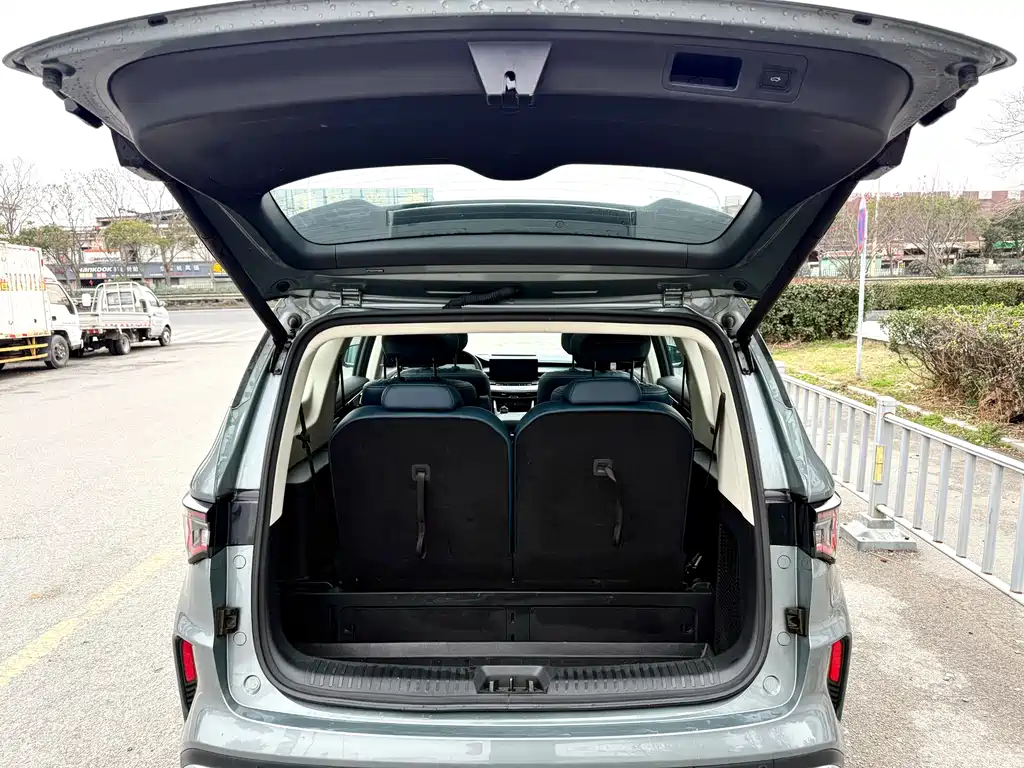 GEELY AUTOMOBILE JIAJIE