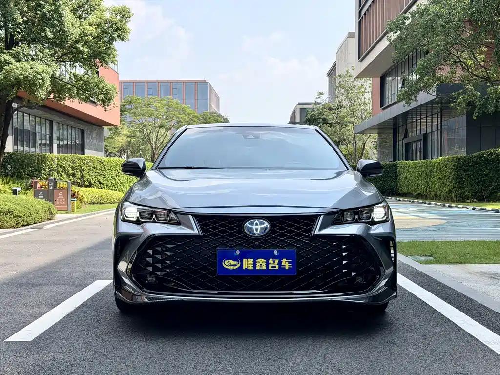 Toyota Avalon — миниатюра 2