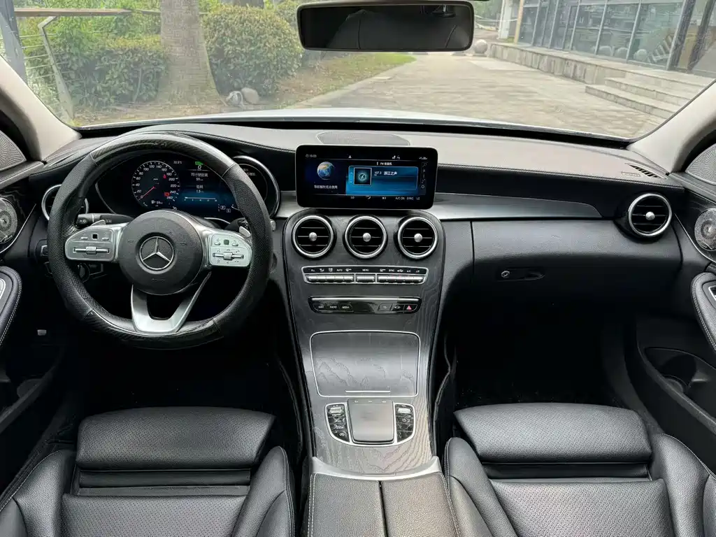 Mercedes-Benz C-Class — миниатюра 20