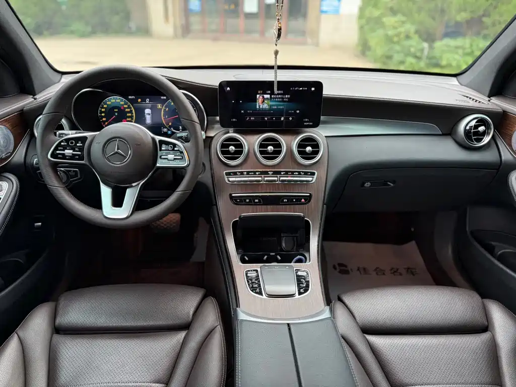 Mercedes-Benz GLC — миниатюра 9