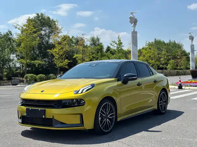 2021 Lynk & Co 03