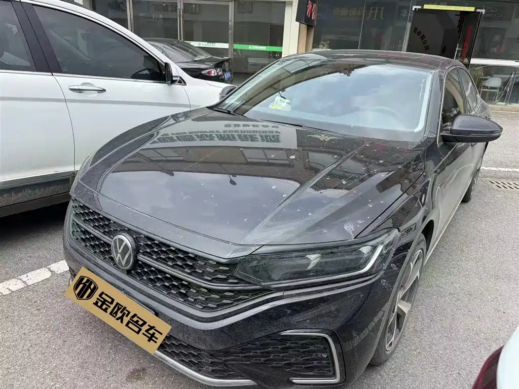 Volkswagen Passat 2024