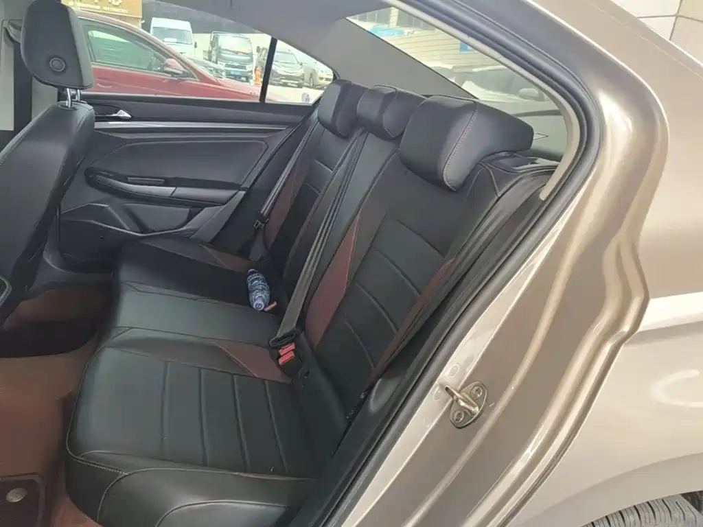 Volkswagen Bora — миниатюра 17