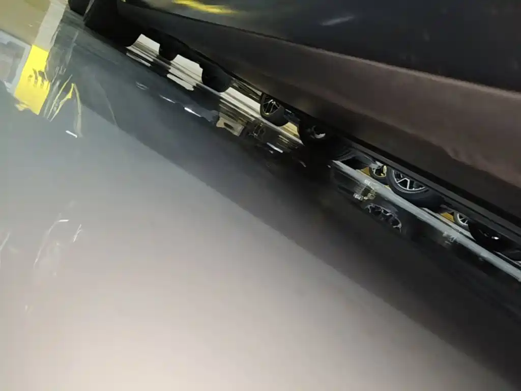 Tesla Model 3 — миниатюра 21