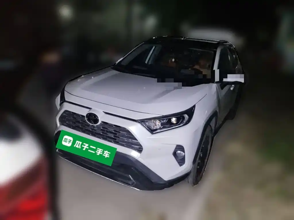Toyota RAV4 — миниатюра 2
