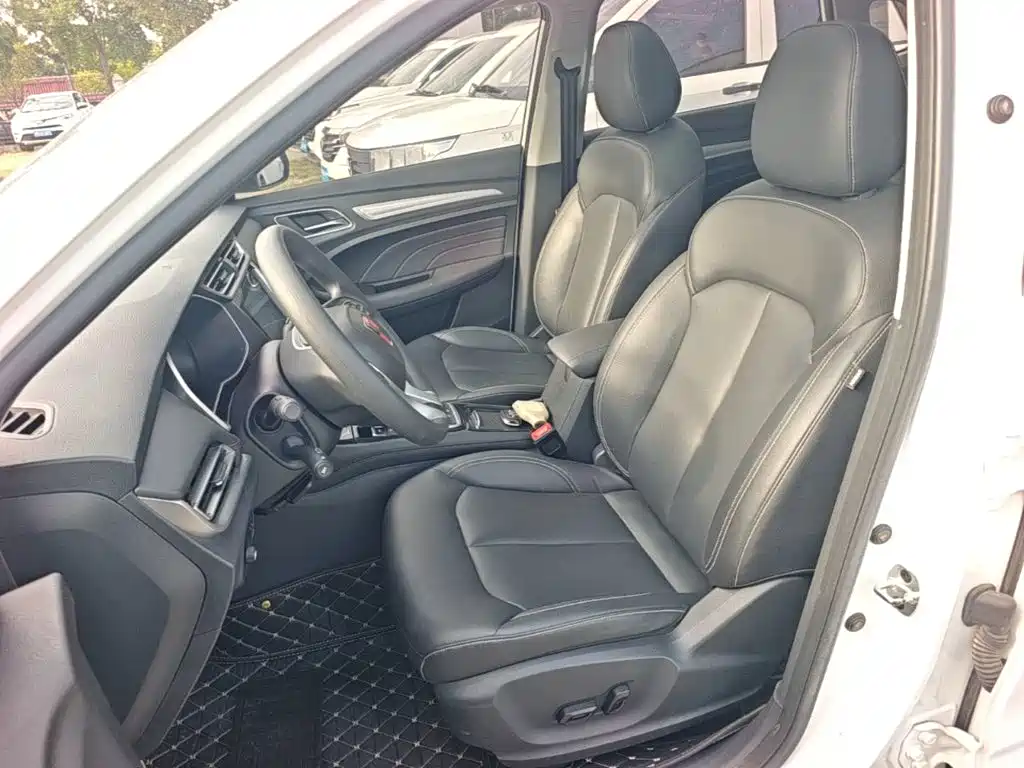 Roewe RX3 — миниатюра 15