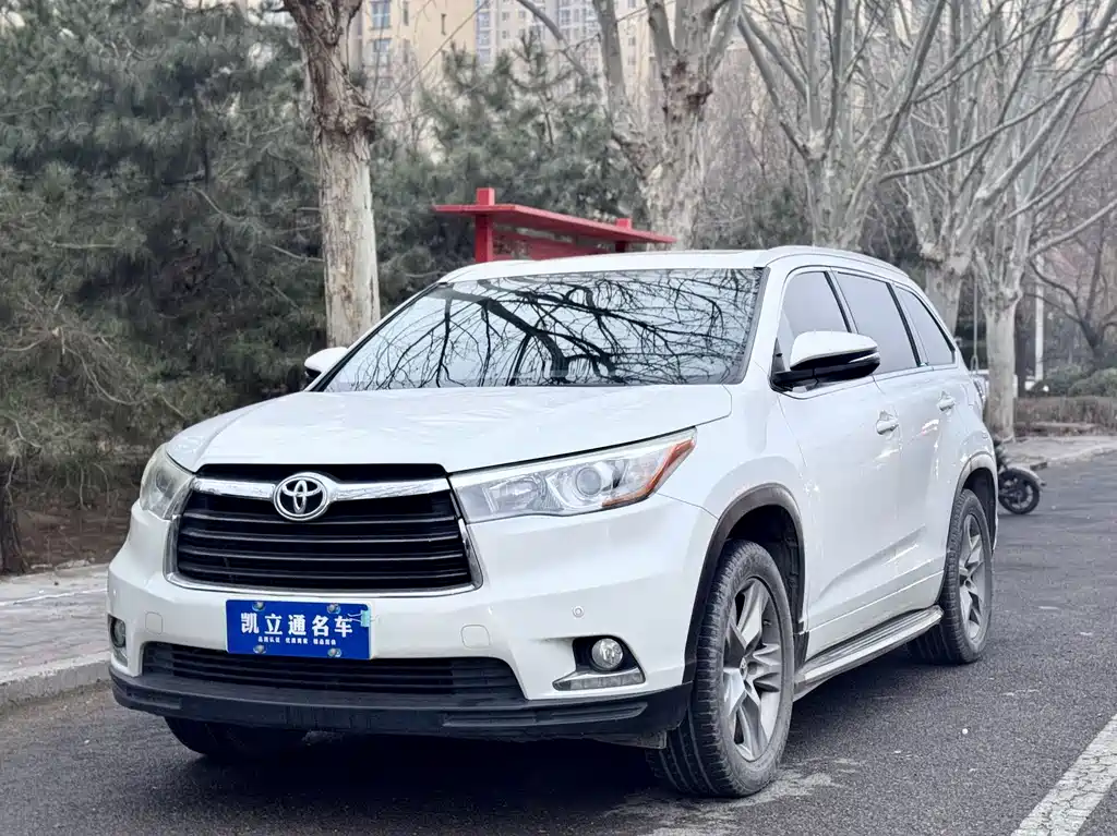 Toyota Highlander 2016