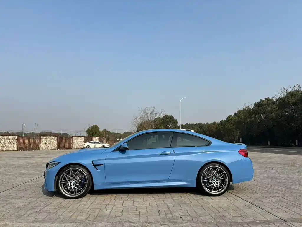 BMW M4