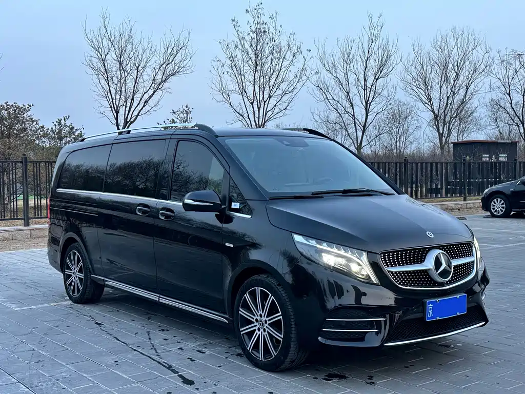 MERCEDES-BENZ V CLASS