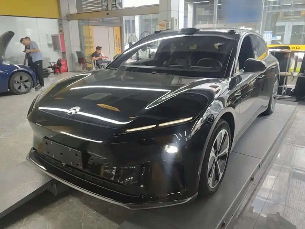 NIO ET5T — миниатюра 2