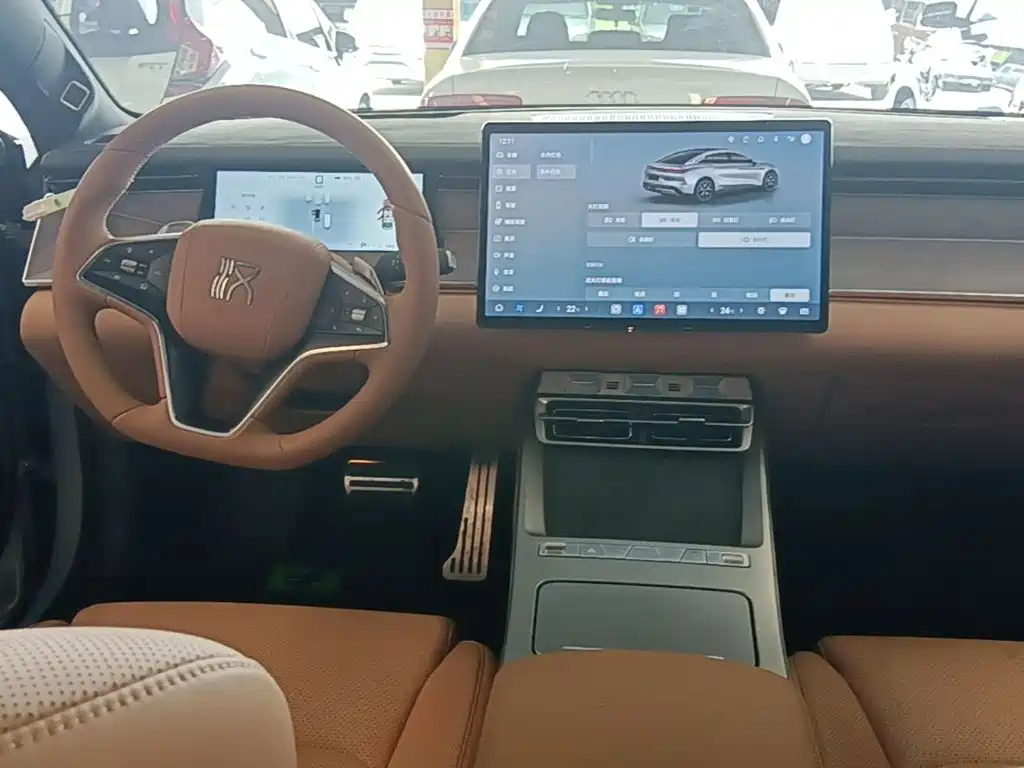 BYD Han L — миниатюра 10