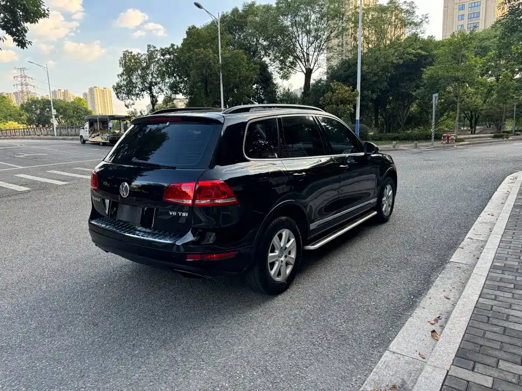 Volkswagen Touareg — миниатюра 6