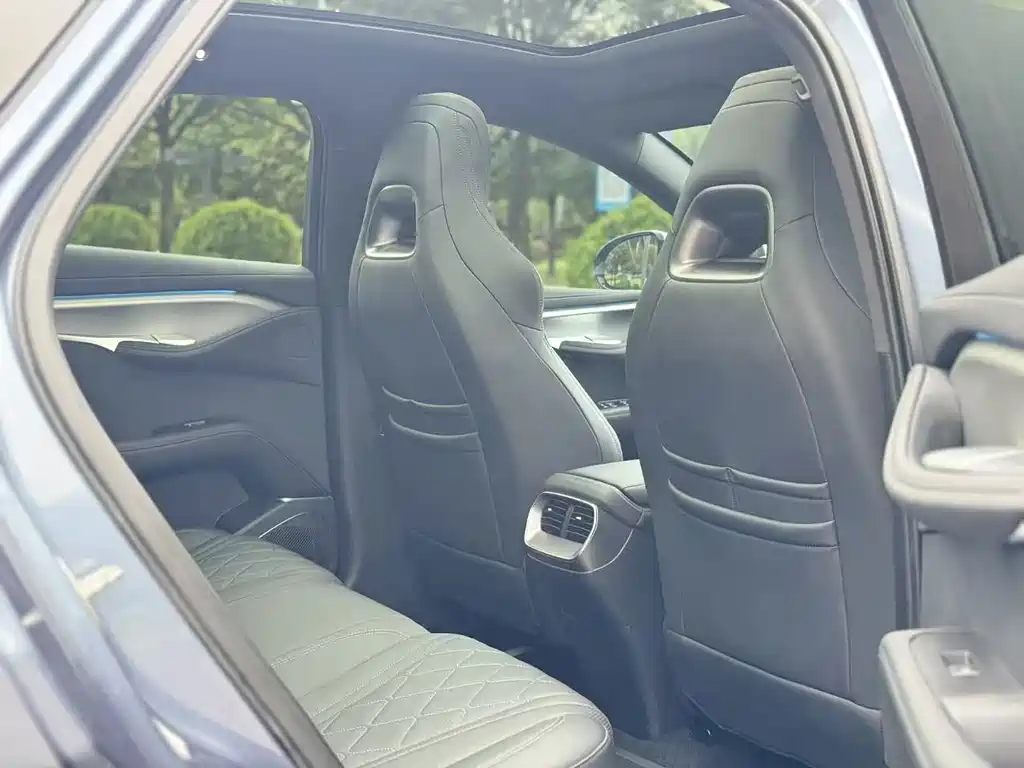 BYD Sealion 07 EV — миниатюра 11