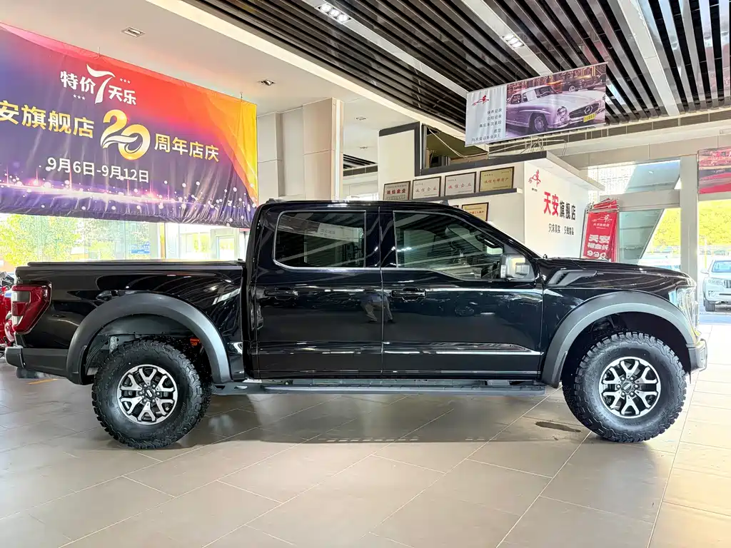 Ford F-150 Raptor 2023 — фото 17