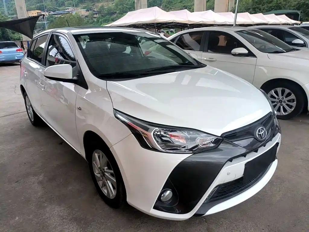 Toyota Yaris L — миниатюра 4