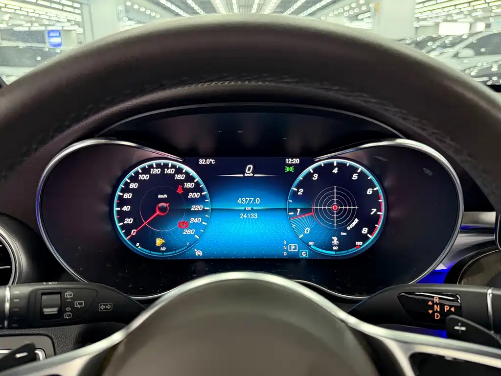 Mercedes-Benz GLC — миниатюра 12