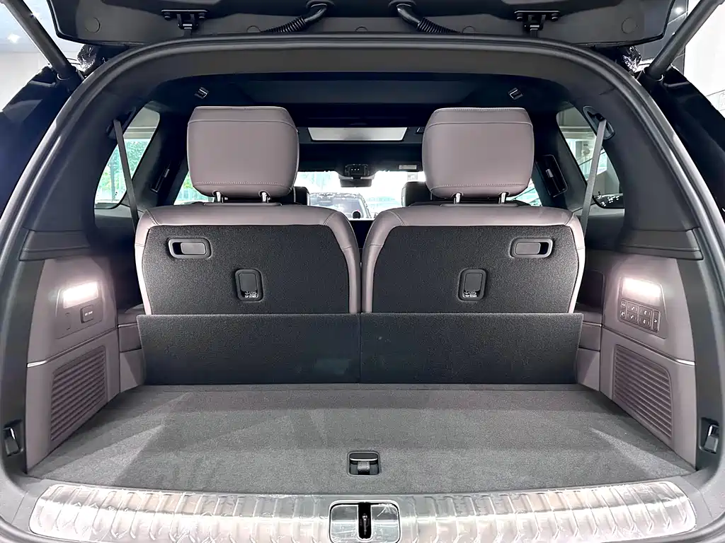 NIO ES8 2026 мест Executive Luxury