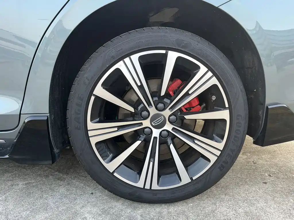 Geely Xingrui — миниатюра 20