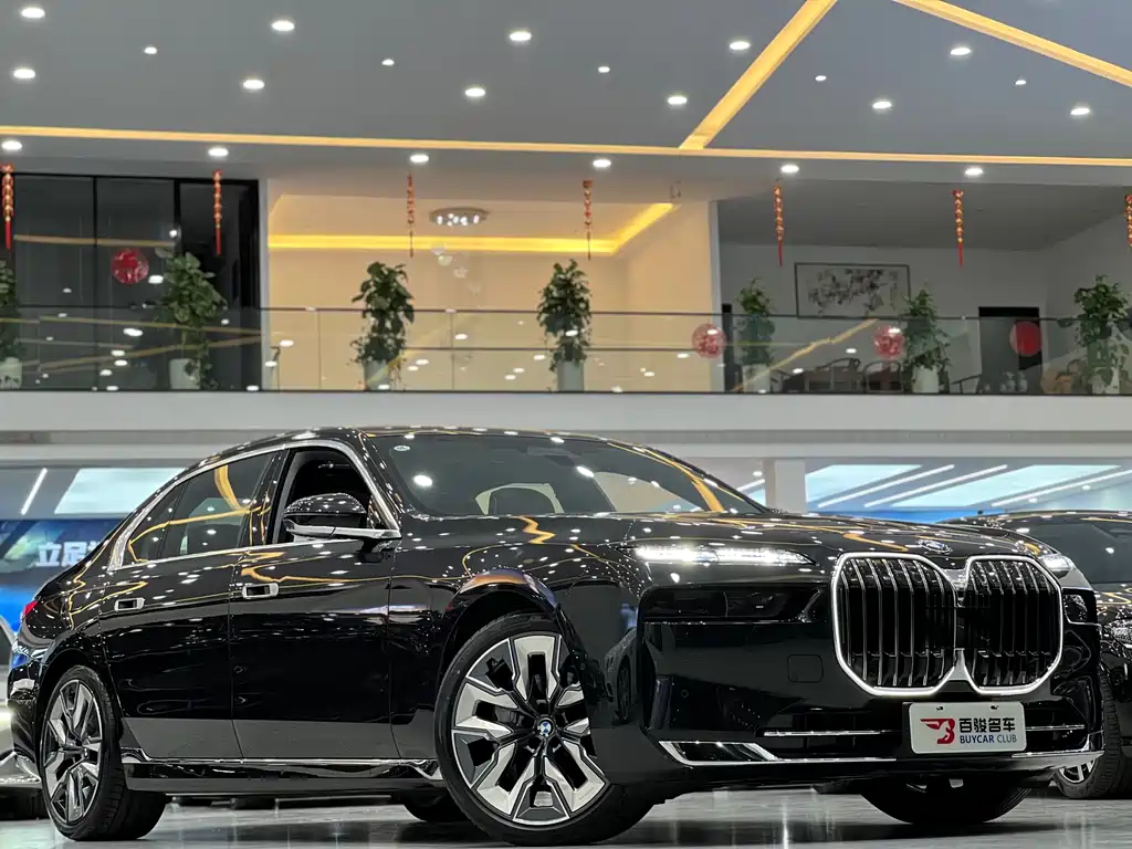 BMW 7 SERIES