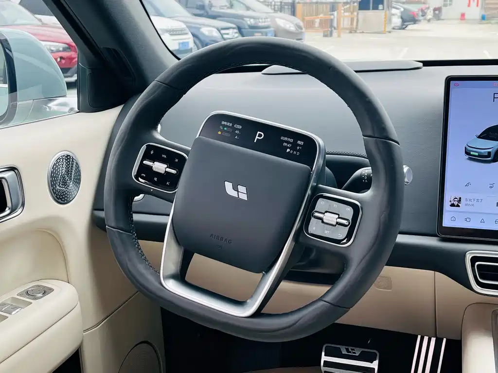 Li Auto IDEAL L6