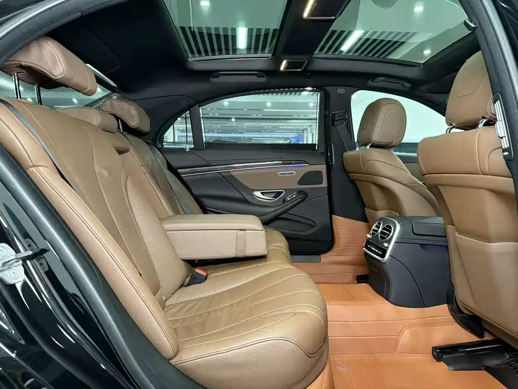 Mercedes-Benz S-Class — миниатюра 12