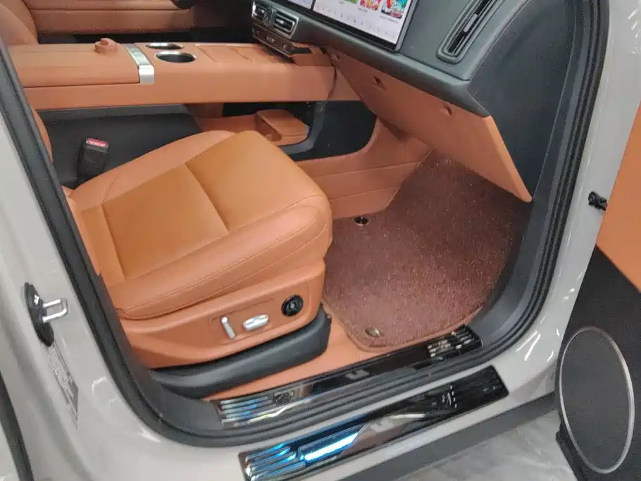 Li Auto Li L6 — миниатюра 7