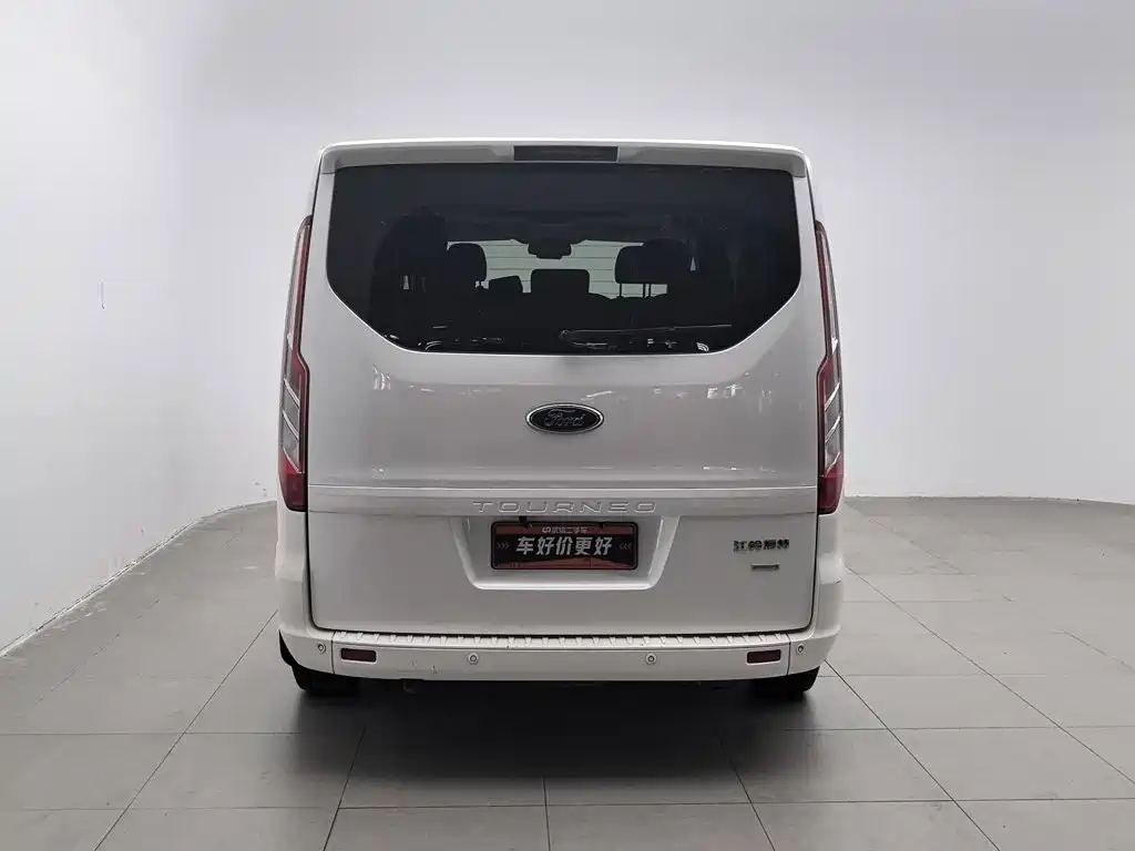 Ford Tourneo — миниатюра 4