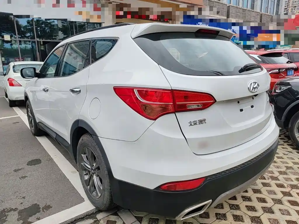 Hyundai Santa Fe — миниатюра 5