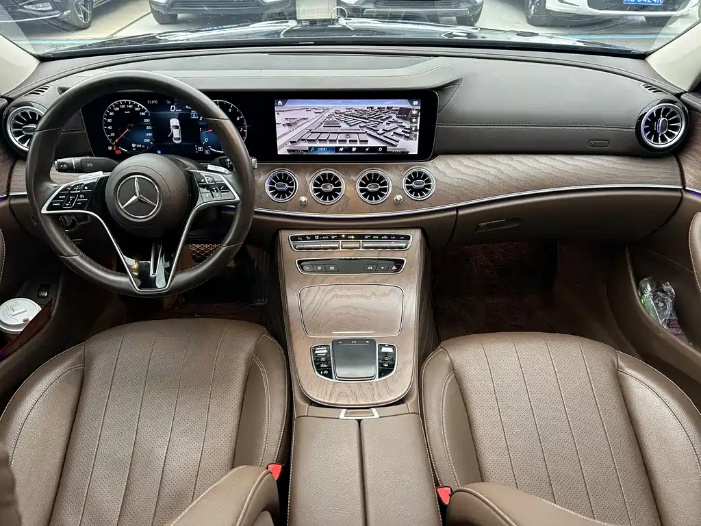 MERCEDES-BENZ E CLASS