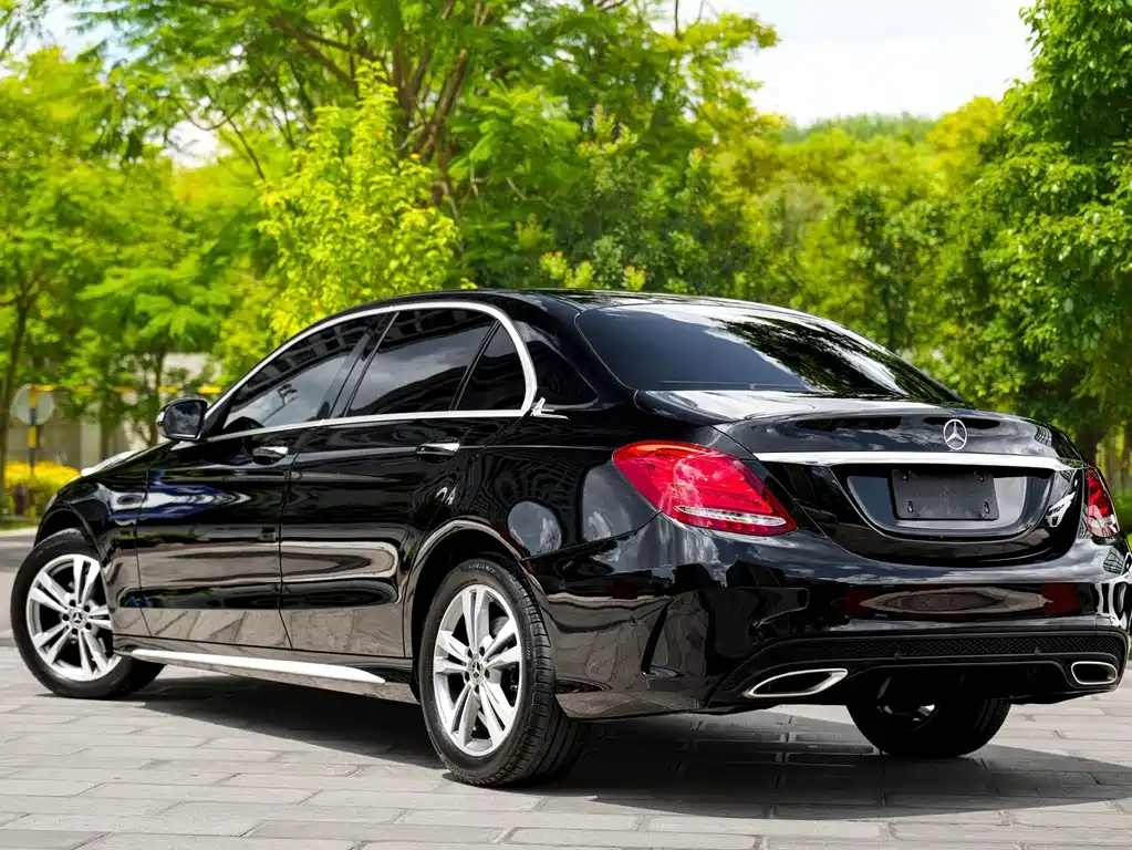 Mercedes-Benz C-Class — миниатюра 14