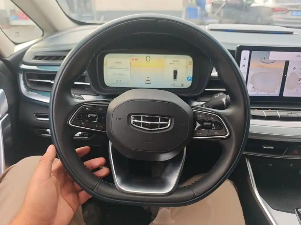 Geely Jia Ji — миниатюра 11