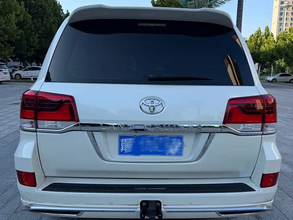 Toyota Land Cruiser — миниатюра 5
